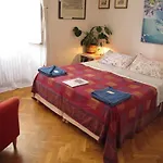 Maria-Rosa Guesthouse